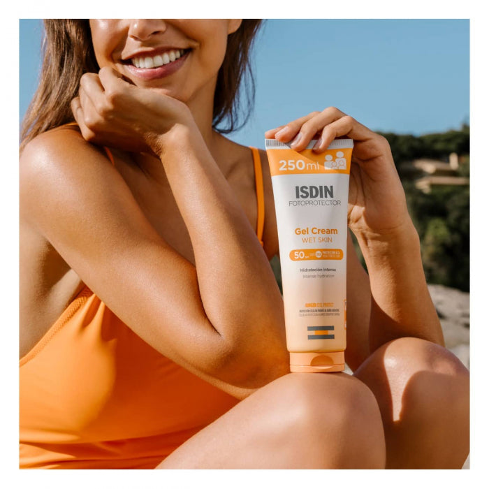 Isdin Fotoprotetor Gel Creme Solar Wet Skin FPS 50 250ml